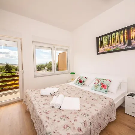 Riviera 3*