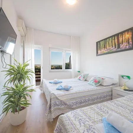 Bed & Breakfast Riviera 3*