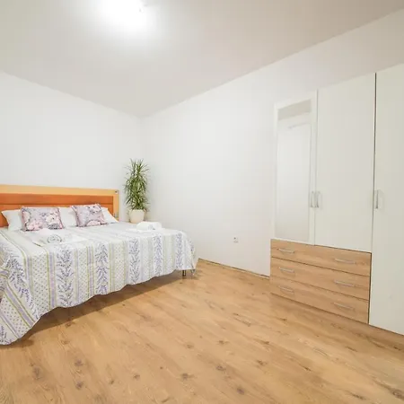 Riviera 3*
