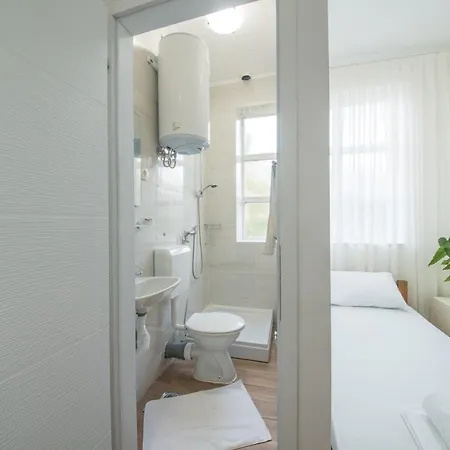 Bed & Breakfast Riviera 3*