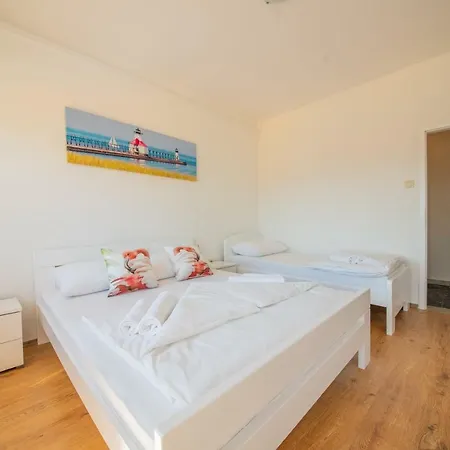 Riviera Frühstückspension Starigrad Paklenica