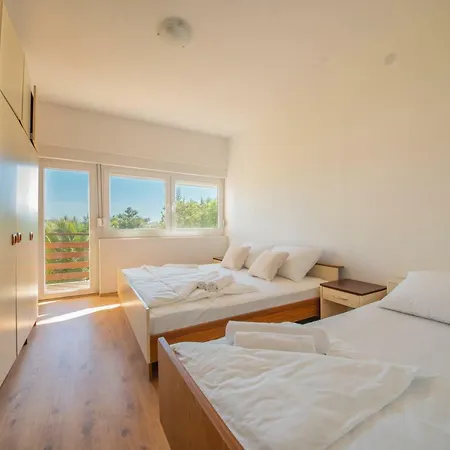 Riviera Bed & Breakfast Starigrad Paklenica