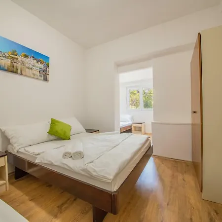 Riviera 3* Starigrad Paklenica
